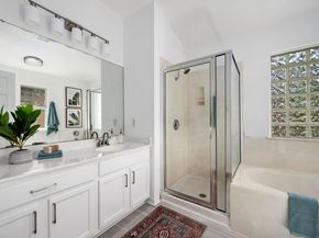 1000 Grey Castle DR, Pflugerville TX 78660