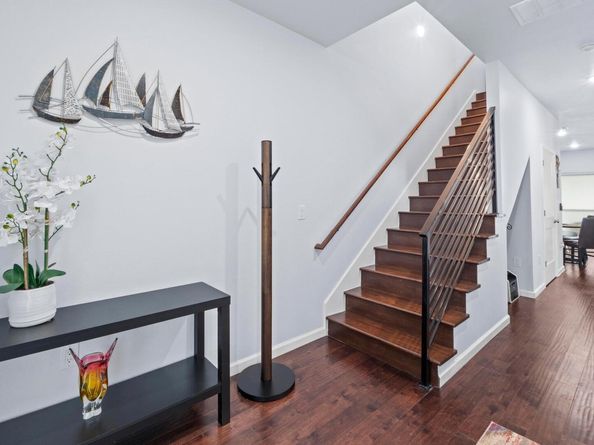 602 Delmar Ave B, Austin TX 78752