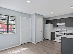 302 Hedgewood DR, Georgetown TX 78628