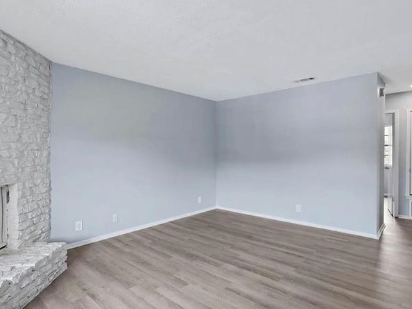 302 Hedgewood DR, Georgetown TX 78628