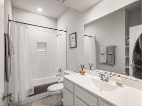 5400 Baythorne DR A, Austin TX 78747