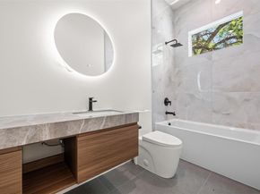 1305 Walnut Ave, Austin TX 78702