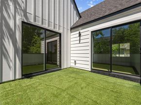 1305 Walnut Ave, Austin TX 78702