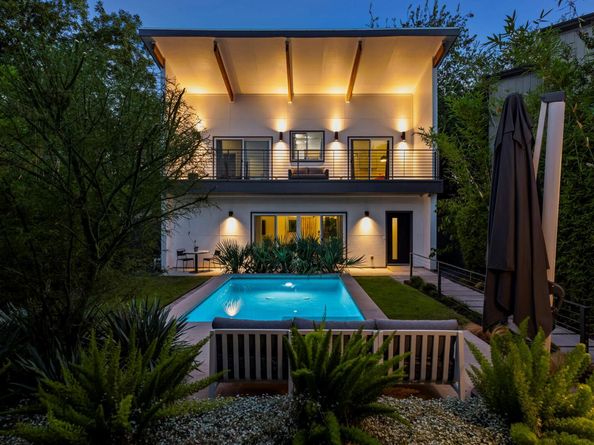 2705 Lyons RD, Austin TX 78702