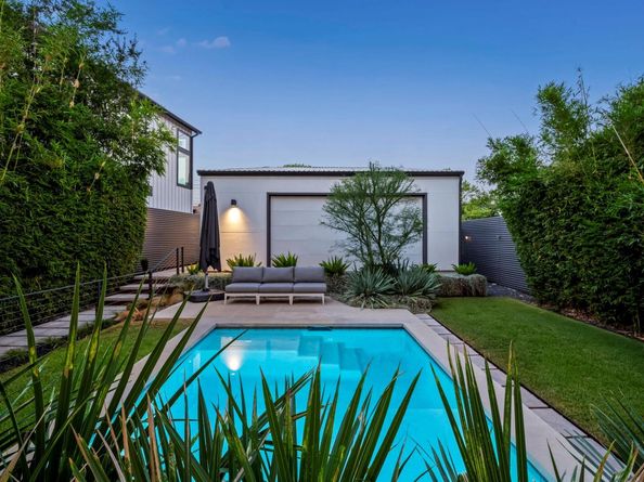 2705 Lyons RD, Austin TX 78702