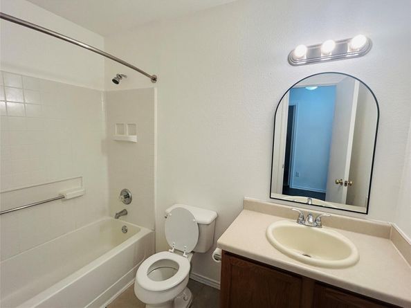 600 McCarthur DR, Leander TX 78641