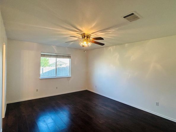 600 McCarthur DR, Leander TX 78641