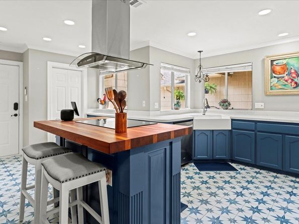 10920 Crown Colony DR C, Austin TX 78747