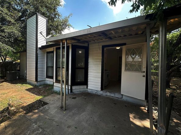 4801 Bergfield DR, Austin TX 78744