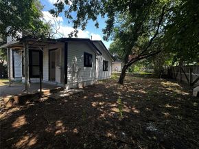 4801 Bergfield DR, Austin TX 78744