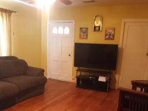 1028 Ellingson LN, Austin TX 78751