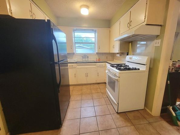 1028 Ellingson LN, Austin TX 78751