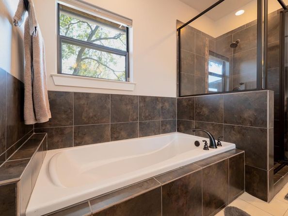 5606 Clay Ave B2, Austin TX 78756