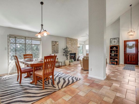 11007 Grapevine LN, Austin TX 78759