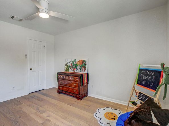 11007 Grapevine LN, Austin TX 78759