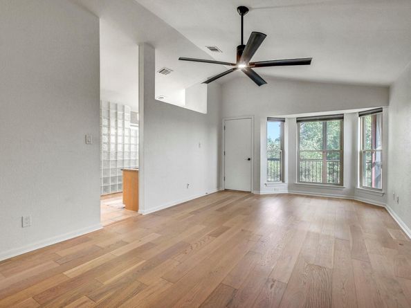 11007 Grapevine LN, Austin TX 78759