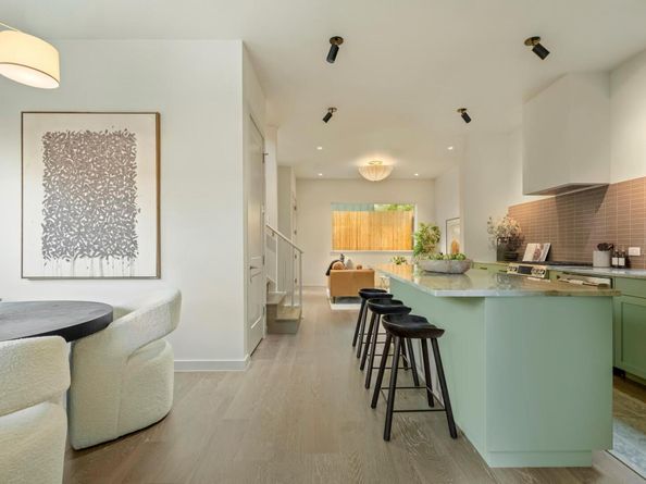 2405 E 22nd ST, Austin TX 78722