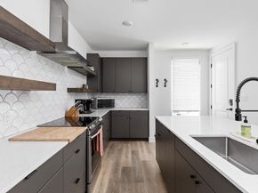 2709 E 5th ST 1306, Austin TX 78702