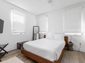 2709 E 5th ST 1306, Austin TX 78702