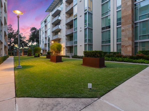 1600 Barton Springs RD 2102, Austin TX 78704