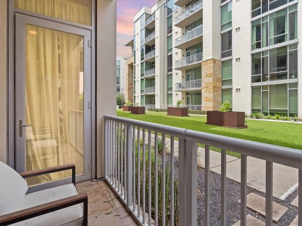 1600 Barton Springs RD 2102, Austin TX 78704