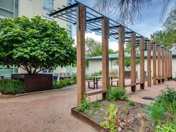 1600 Barton Springs RD 2102, Austin TX 78704