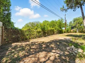 7802 Wynne LN B, Austin TX 78745