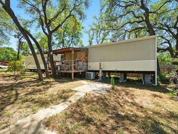 7802 Wynne LN B, Austin TX 78745