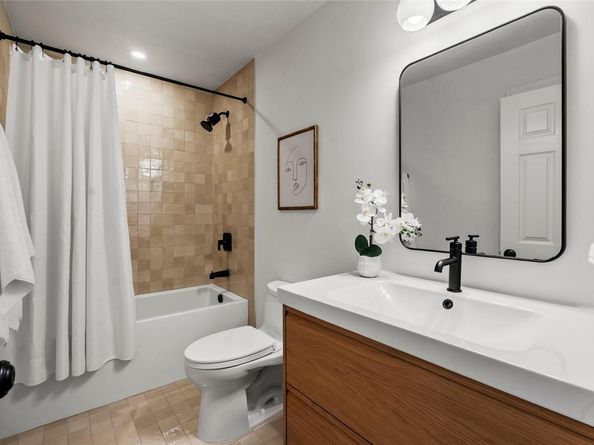6310 Latigo PASS, Austin TX 78749