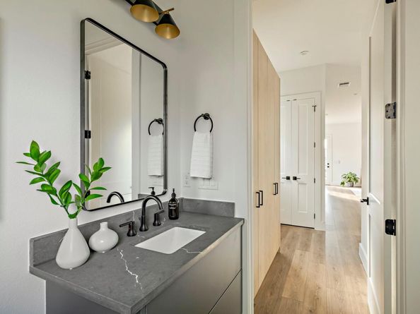 4601 Hank Ave 1, Austin TX 78745
