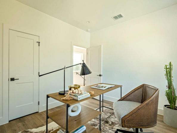 4601 Hank Ave 1, Austin TX 78745