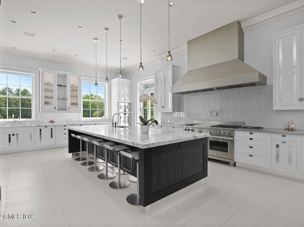 555 Lake Avenue, Greenwich CT 06830