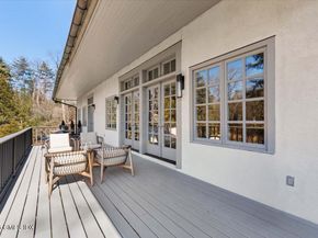 21 Pecksland Road, Greenwich CT 06831