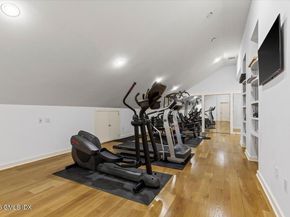 21 Pecksland Road, Greenwich CT 06831