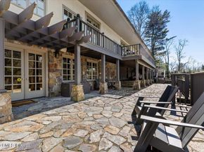 21 Pecksland Road, Greenwich CT 06831