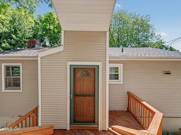 22 Nedley Lane, Greenwich CT 06831