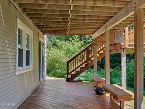 22 Nedley Lane, Greenwich CT 06831