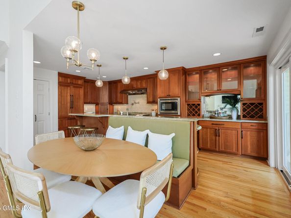 51 Forest Avenue 98, Old Greenwich CT 06870