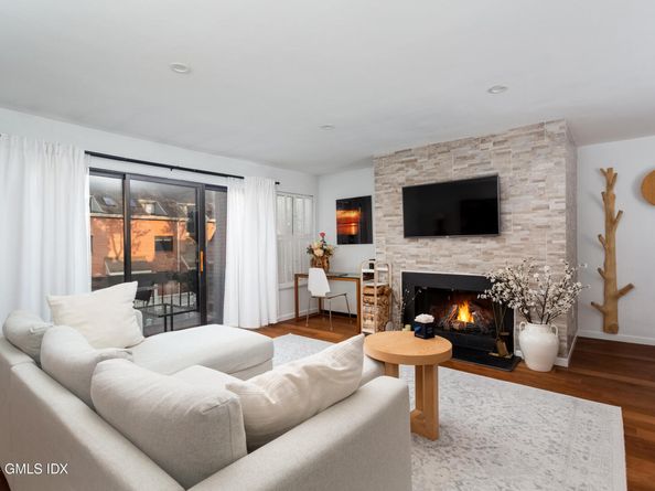 9 River Road 411, Cos Cob CT 06807