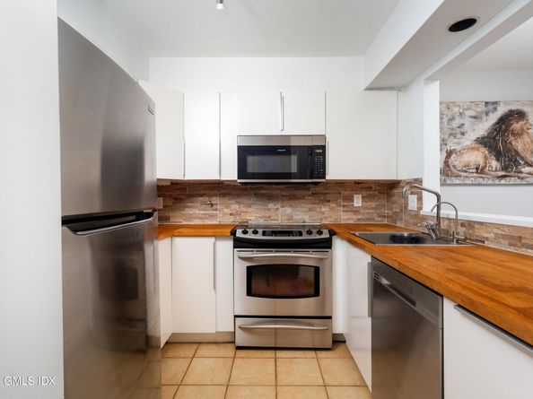 9 River Road 411, Cos Cob CT 06807