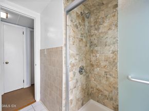 8 Reynolds Place, Greenwich CT 06831