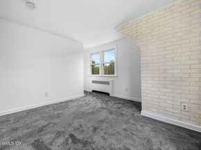 8 Reynolds Place, Greenwich CT 06831