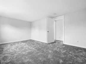 8 Reynolds Place, Greenwich CT 06831