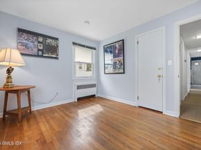 8 Reynolds Place, Greenwich CT 06831