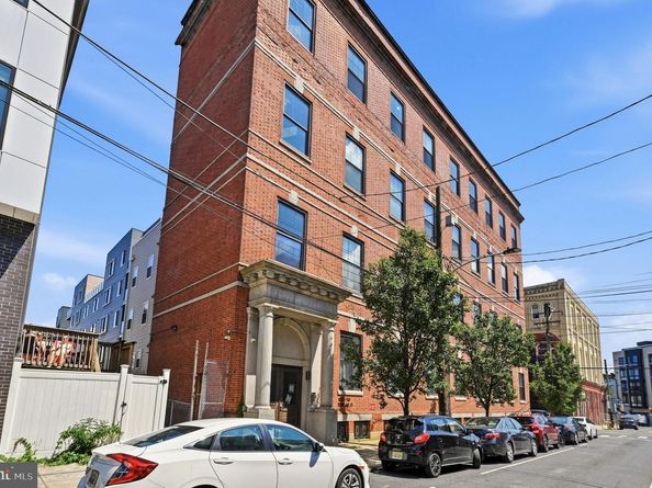 1637 Poplar Street 6F, Philadelphia PA 19130