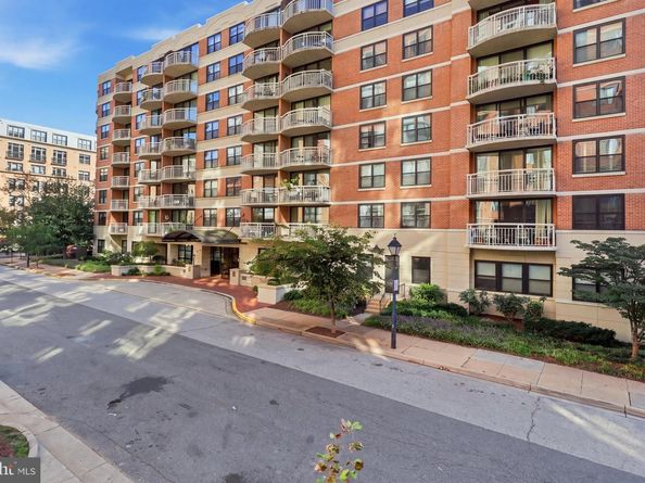 1200 Braddock Place 206, Alexandria VA 22314