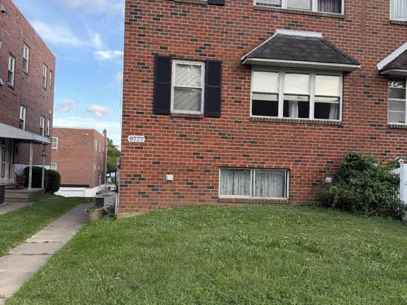 9777 Hilspach Street, Philadelphia PA 19115