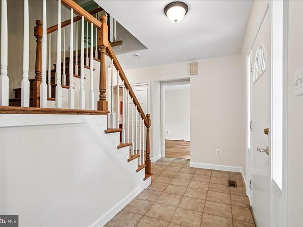 3215 Amberley Lane, Fairfax VA 22031
