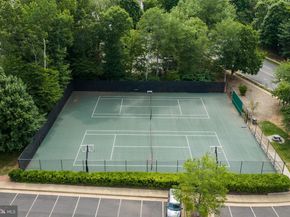 47690 Woolcott Square, Sterling VA 20165