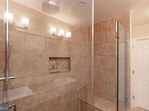 6304 Chaucer View Circle, Alexandria VA 22304